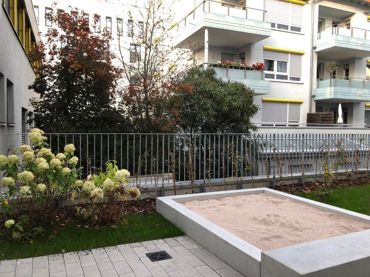 1-zi. Apartment, Echterdingen Bei Flughafen/messe Stgt. *